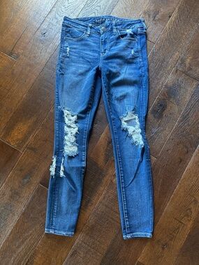 American Eagle Next Level Stretch Jeans Jeggings Distressed Ripped Torn Size 8